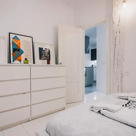 Plaza Nueva Apartment By People Rentals Bilbao Exterior photo